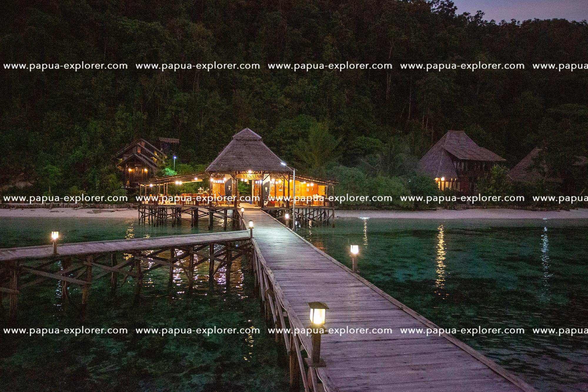 Meer Raja Rind Holzchalets am Meer - Raja Ampat Unterkünfte